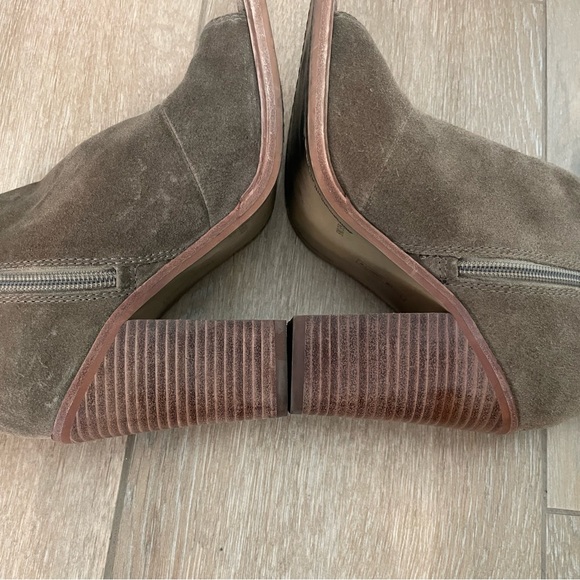 Vince Camuto ‘Katleen’ Booties - Picture 10 of 10